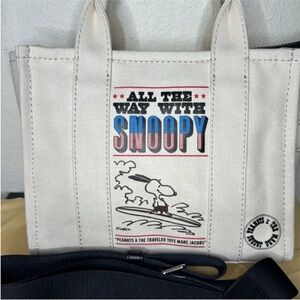 NWT Marc Jacobs x Peanuts Collab
Small The ToteBag